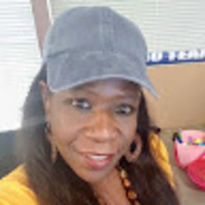 Meet your Posher, Saida